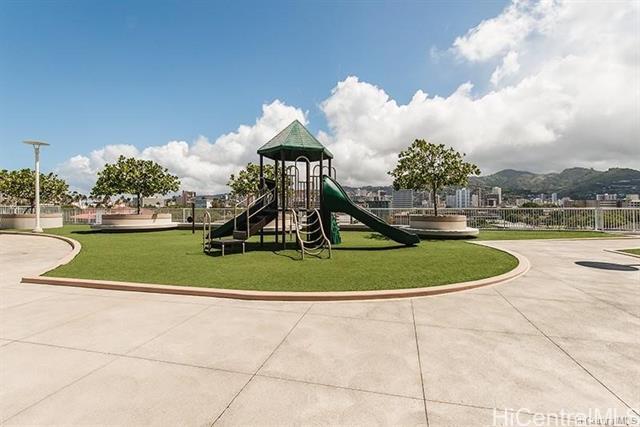Building Photo - 1296 Kapiolani Blvd