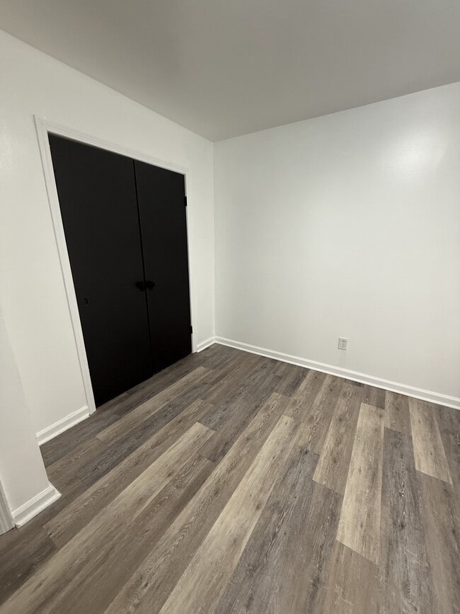 Building Photo - 62 Birchwood Ln