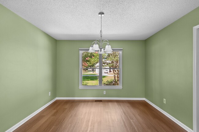 Building Photo - 103 Knollwood Ct