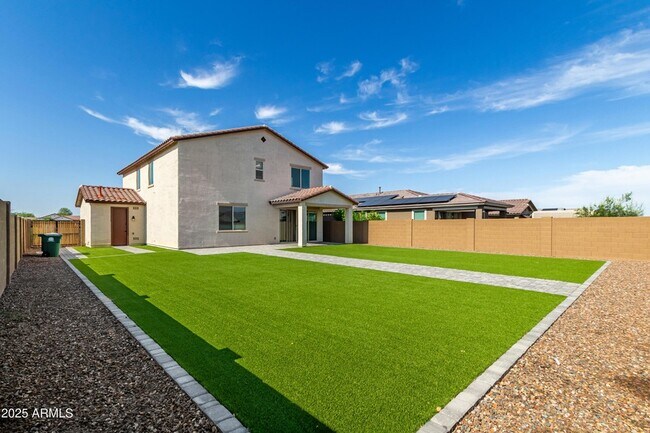 Building Photo - 17995 W Hilton Ave