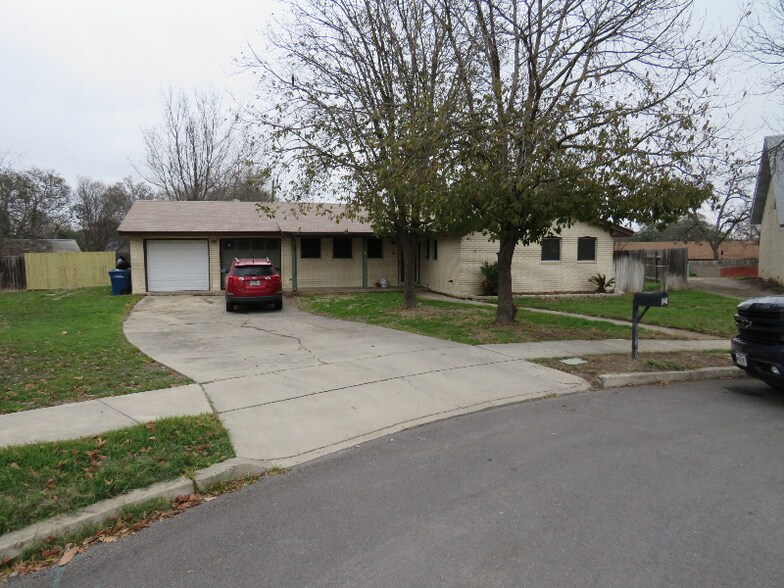 Primary Photo - 331 Trafalgar Rd