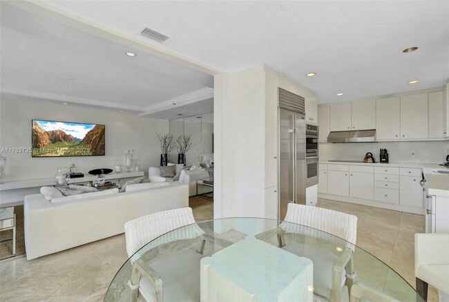 Building Photo - 19237 Fisher Island Dr