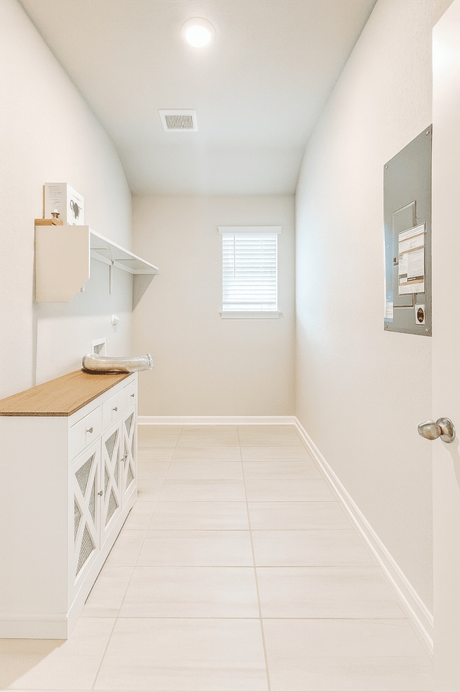 Building Photo - 10741 Yellowtail Blvd