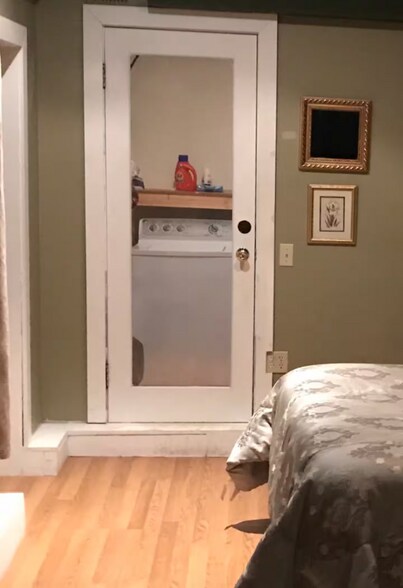 Building Photo - 390 Main St