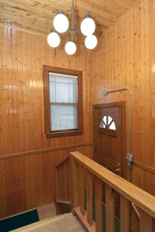 Building Photo - 512 W Wing St