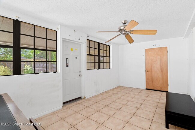 Building Photo - 504 Cornell Ave