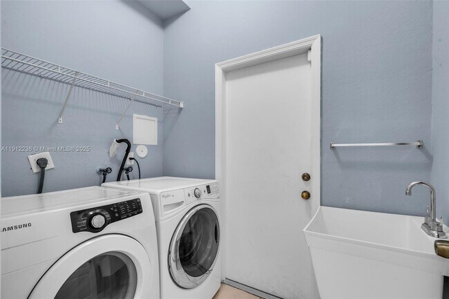 Building Photo - 8920 NW 180th Terrace