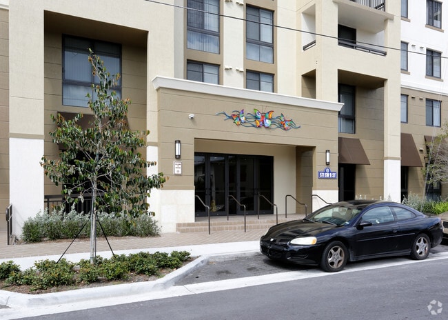 Building Photo - Amistad Apartments