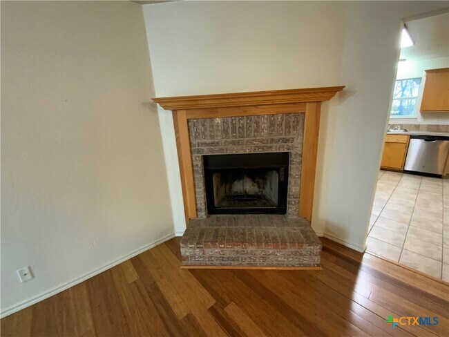 Building Photo - 4716 Stonehaven Dr