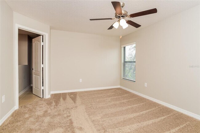 Building Photo - 279 Fig Ct