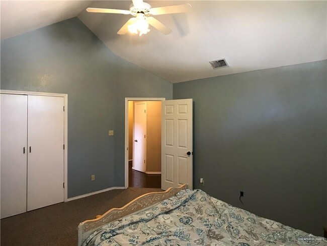 Building Photo - 3301 Mynah Ave