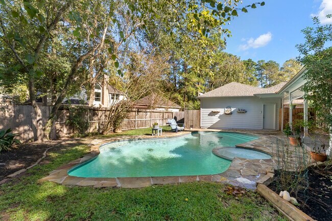 Building Photo - 11 Hornsilver Pl