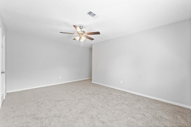Building Photo - 17043 Macleish Dr