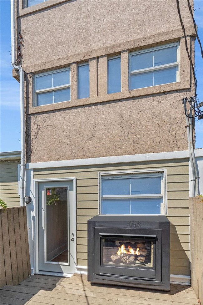 Building Photo - 505 S Milton Ave