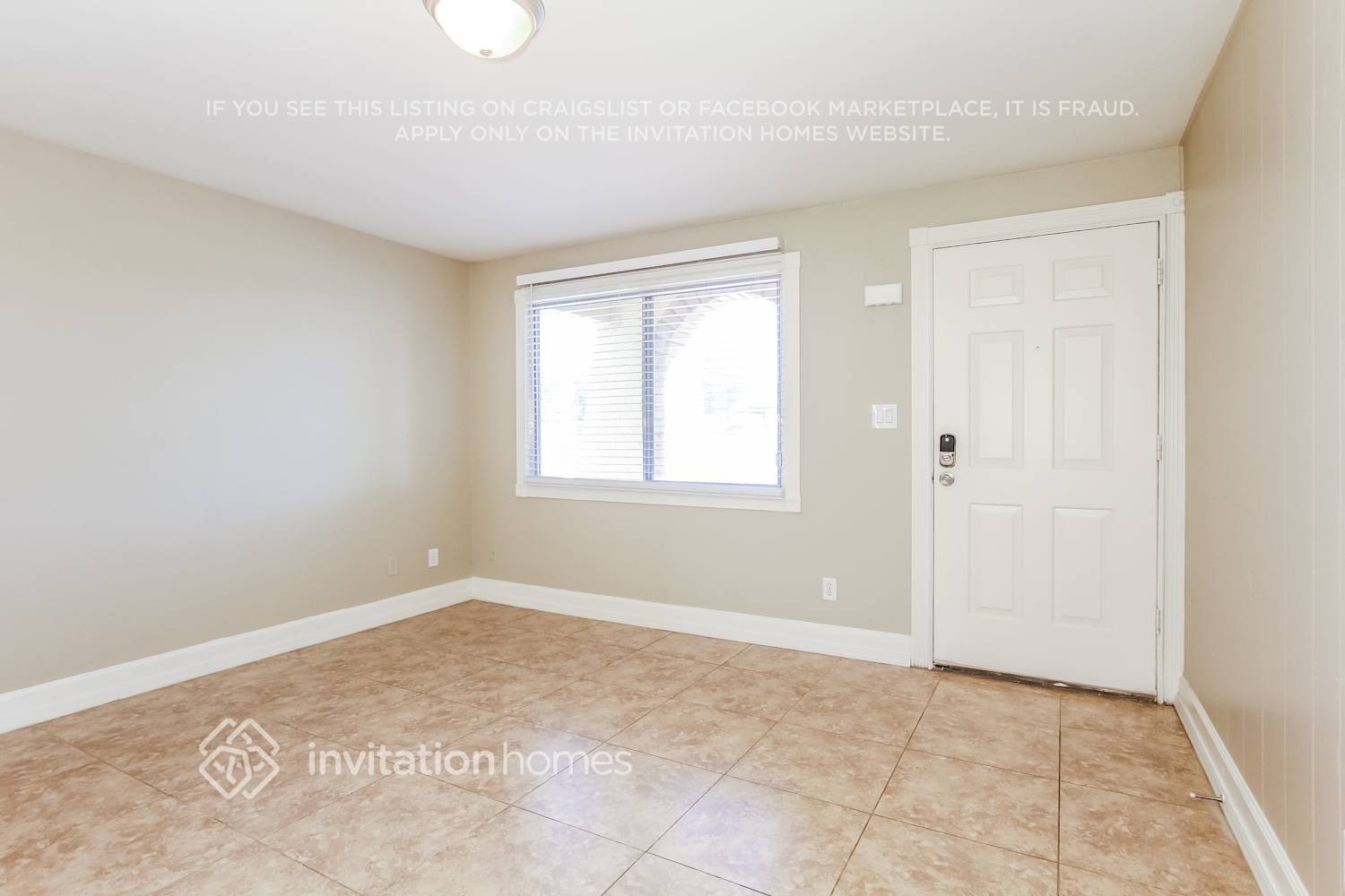 Building Photo - 15218 N 38th St