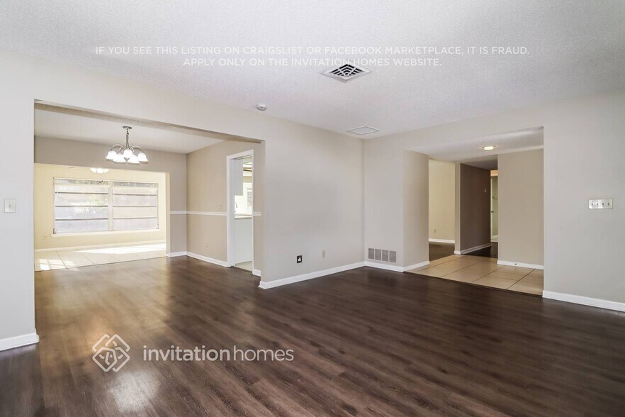 Building Photo - 2631 Cypress Bend Dr