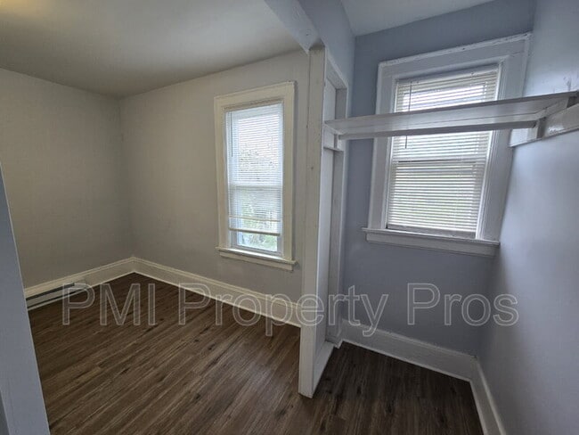Building Photo - 2660 N 37th St