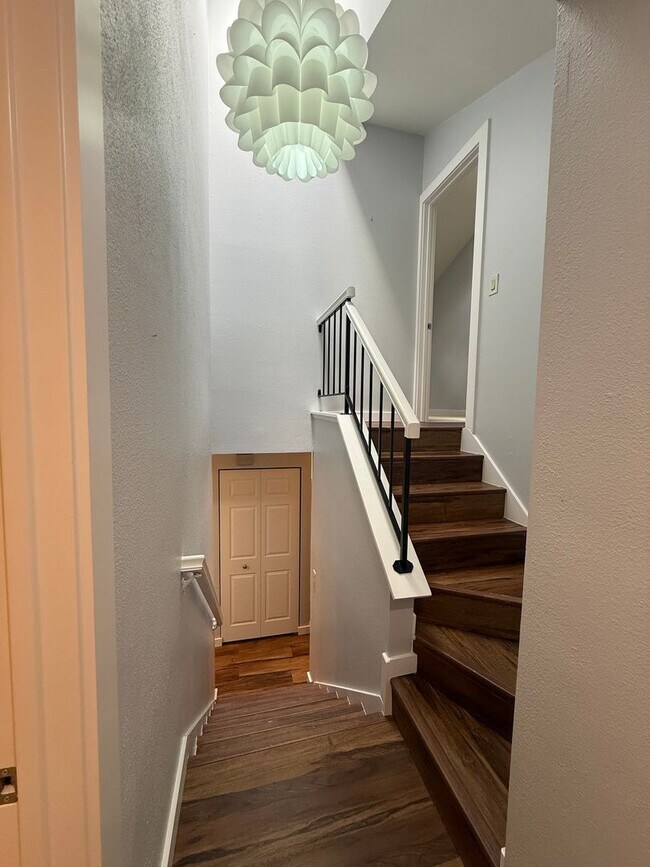 Building Photo - 19117 Ballinger Way NE