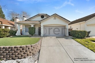 Building Photo - 1918 Ajay Dr