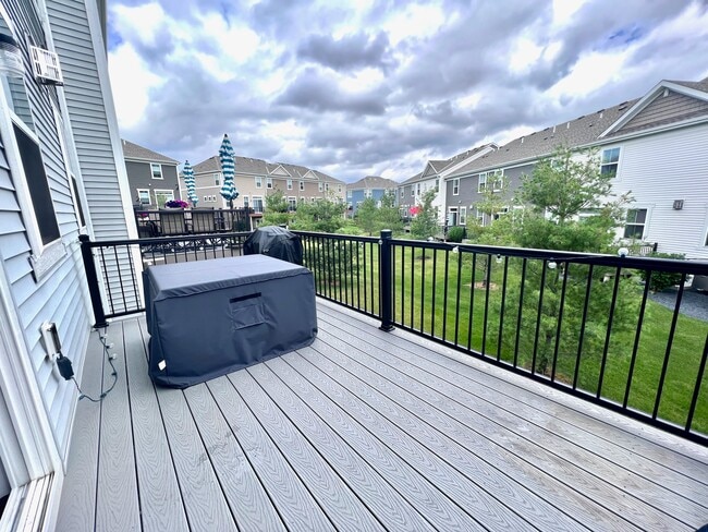 Building Photo - 8094 Evergreen Ln N