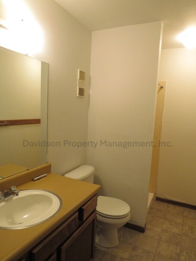 Building Photo - 7615 Rickshaw Dr