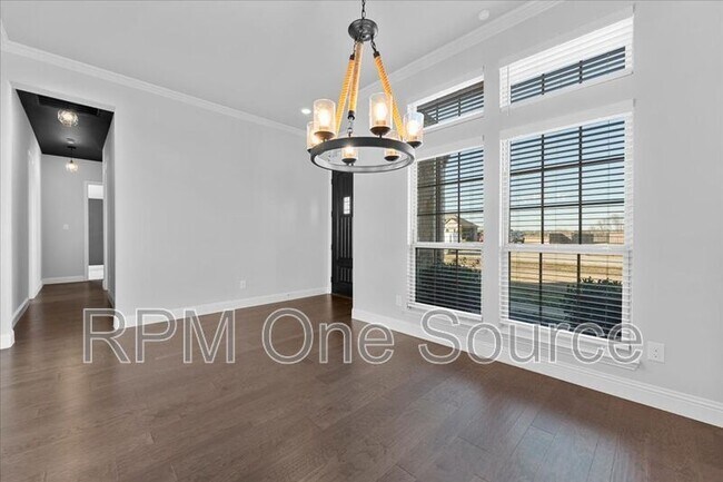 Building Photo - 6320 Starr Dr.