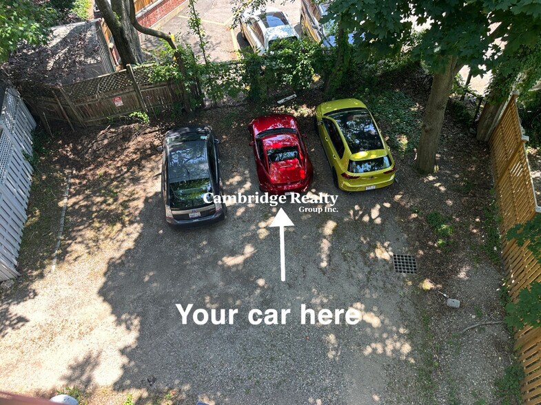 Building Photo - 268 River St