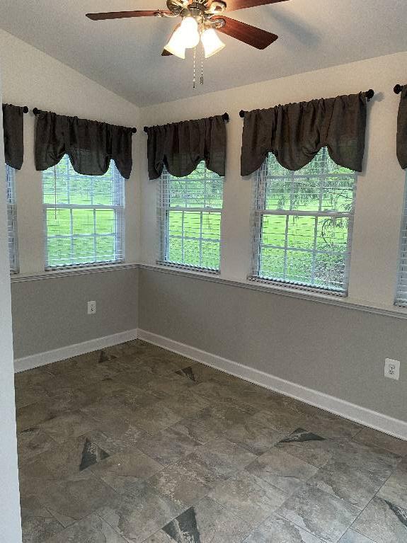 Building Photo - 3 BR, 2 Bath Home in a Country Setting
