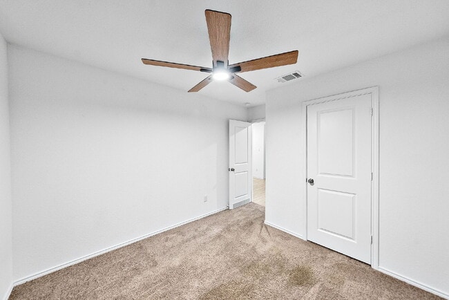 Building Photo - 2 WEEKS FREE RENT with any Lease Signed by June 2026!!!