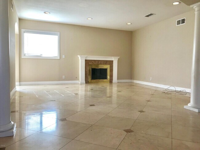 Building Photo - 169 Cathy Dr