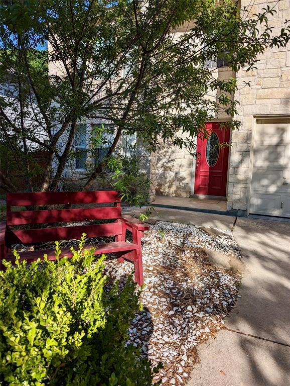 Building Photo - 1605 Balsam Way