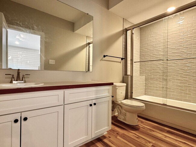 Building Photo - Private Farm Home in North Garden - Enjoy Fantastic Views - Main Level Primary Suite!