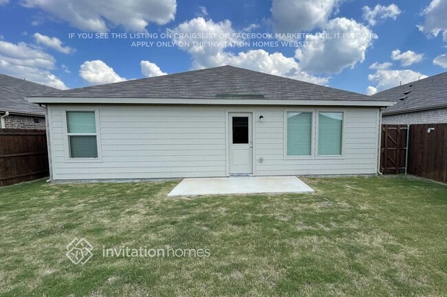 Building Photo - 2403 Ava Dr