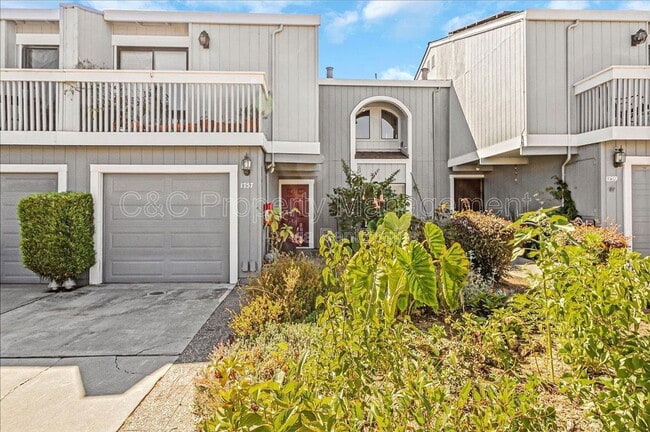 Primary Photo - 1757 30th Ave