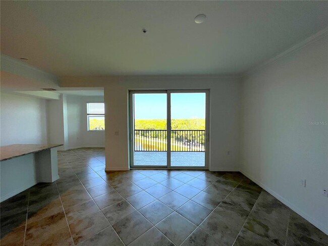 Building Photo - 14041 Heritage Landing Blvd