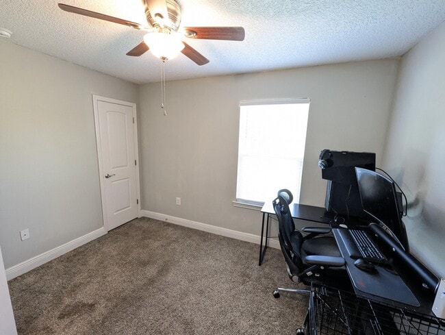 Building Photo - 5619 Charter Cir