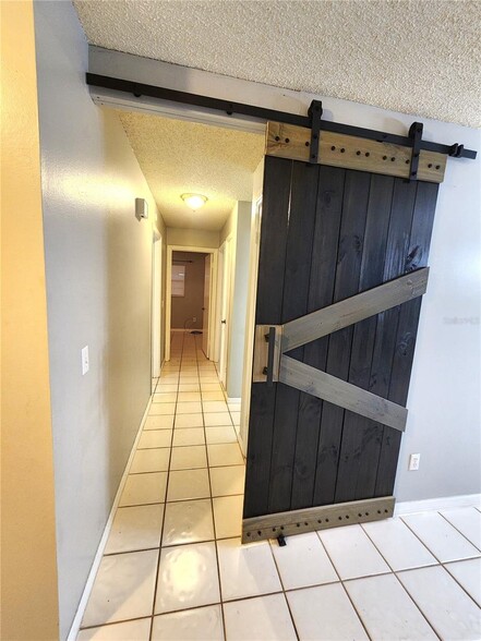 Building Photo - 2033 Quintilis Ct