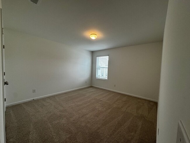 Building Photo - 197 Shay Crossing Rd