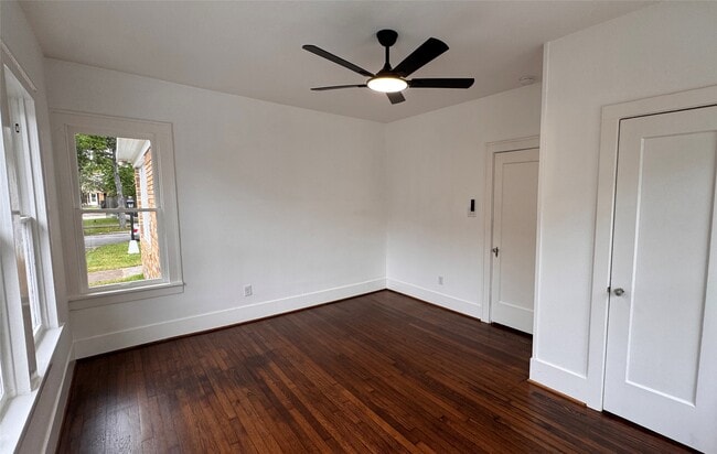 Building Photo - 1569 Elliott St