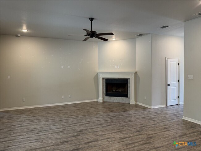 Building Photo - 3404 Braford Dr