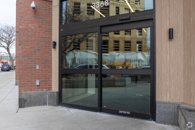 Entrance - 3368 Washington Apartments