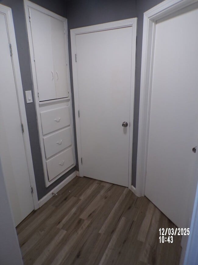 Building Photo - Great re-do