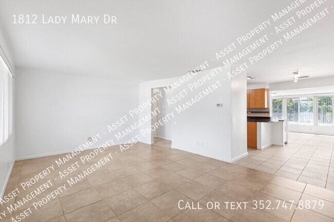Building Photo - 1812 Lady Mary Dr