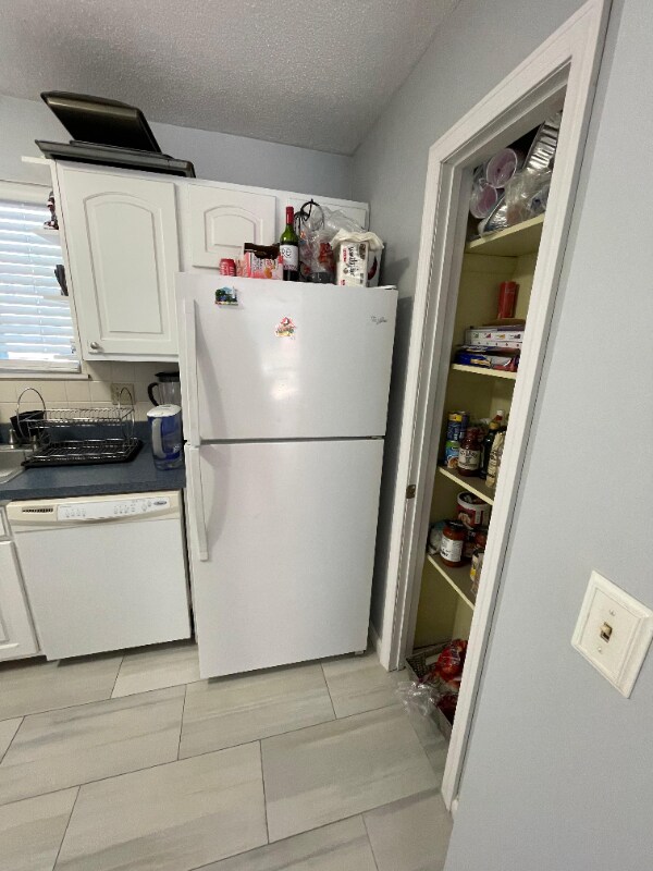 Building Photo - 110 Coalpit Hill Rd