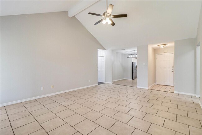 Building Photo - 10833 Grand Teton Dr