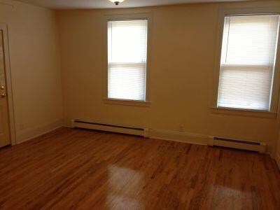 Building Photo - 124 Jackson St