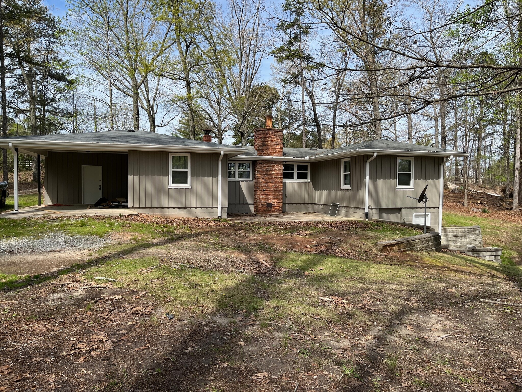 Rear - 4495 Ridge Rd