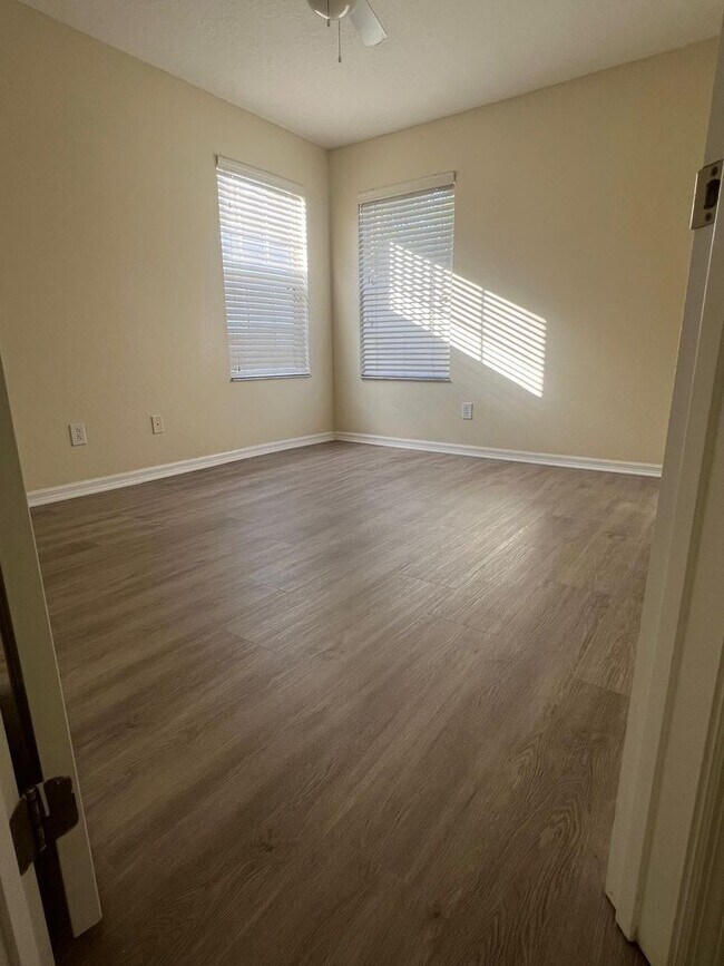 Building Photo - 4 Bedroom House in Eagle Creek, Lake Nona