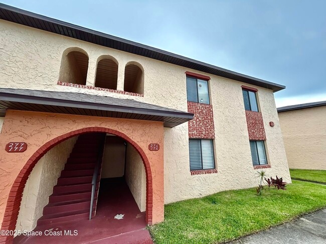 Building Photo - 176 San Juan Cir