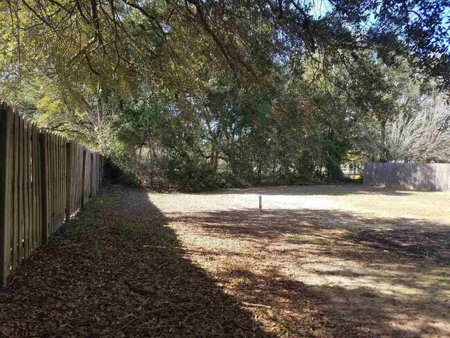 Building Photo - 109 Mirabelle Cir